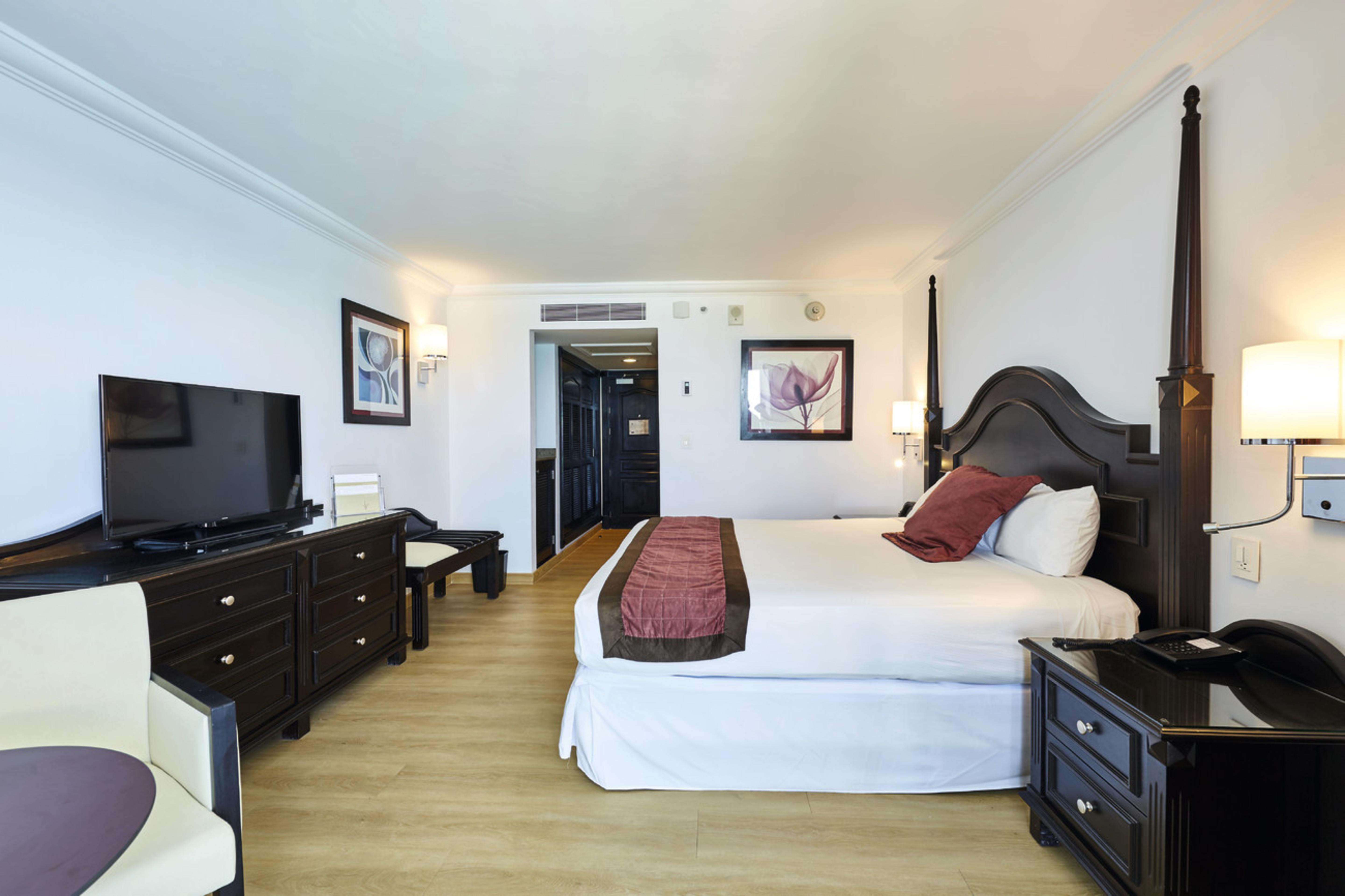 Riu Palace Paradise Island (Adults Only) Creek Village Buitenkant foto