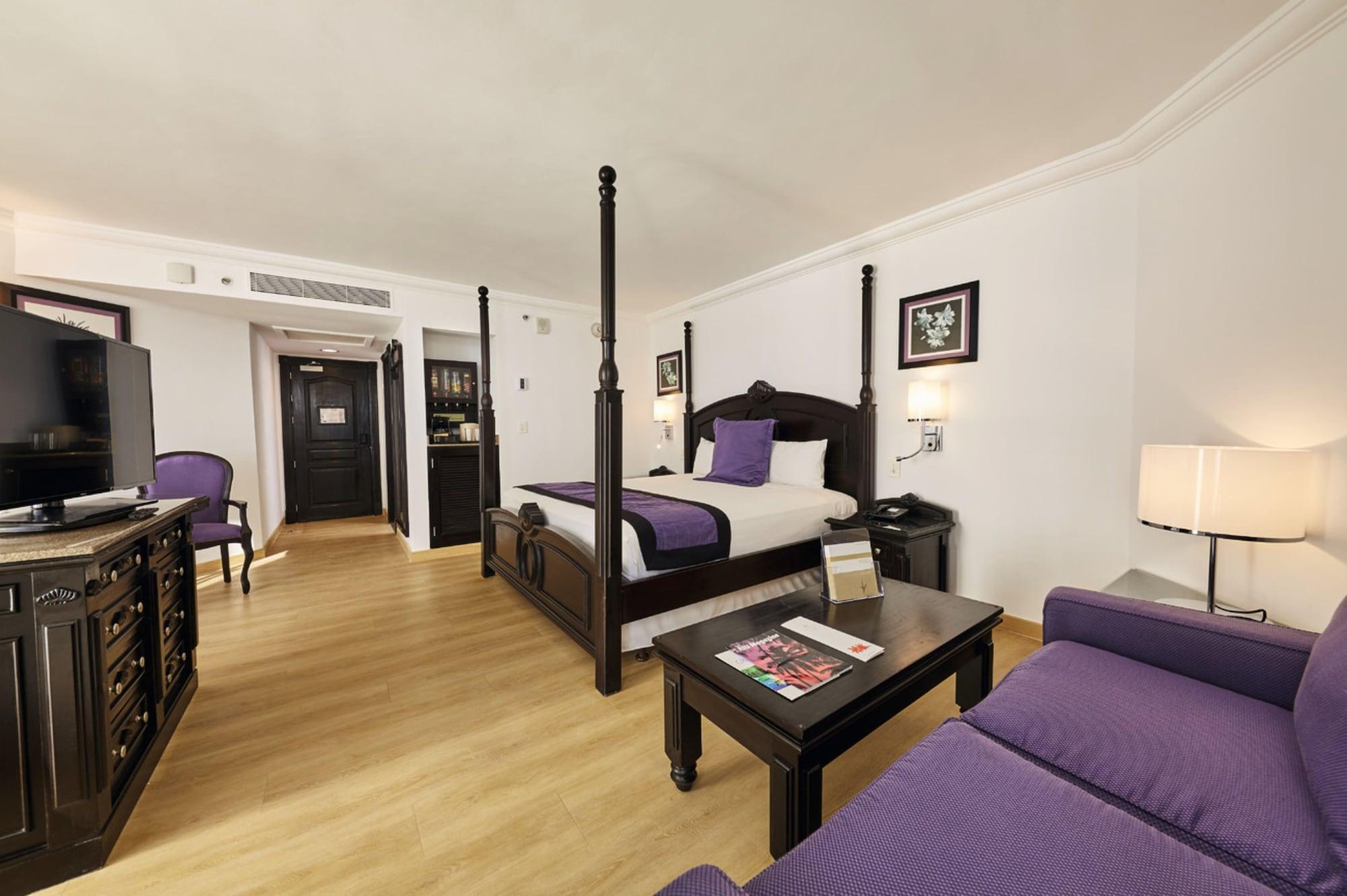 Riu Palace Paradise Island (Adults Only) Creek Village Buitenkant foto